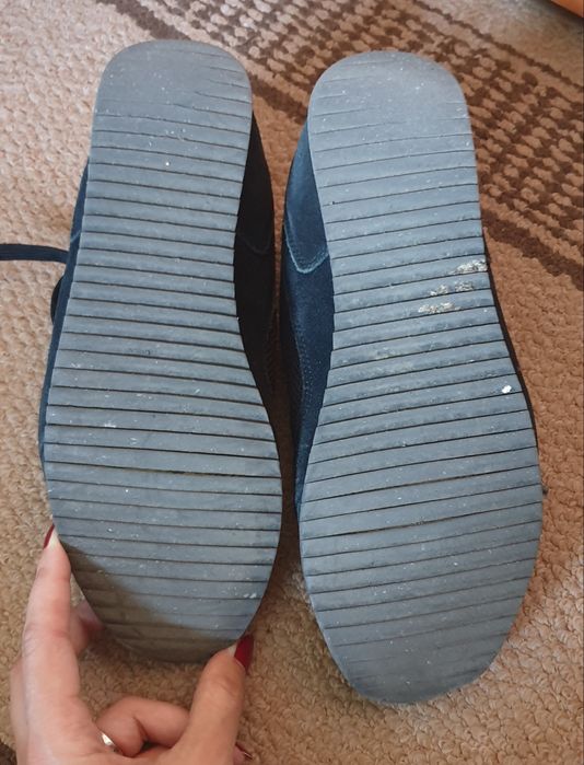 Damskie buty sportowe 4F