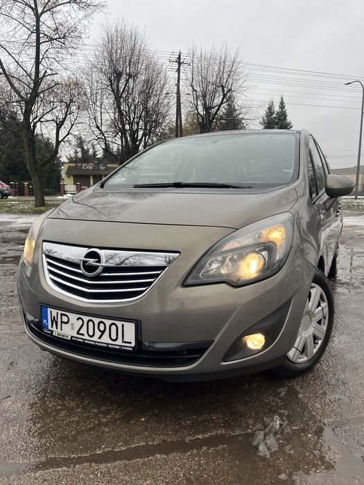 Meriva  1,4turbo ,super stan polecam