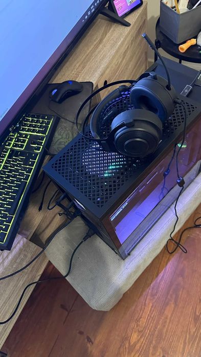 PC Gamer HP OMEN 40L - Ryzen 5 5600, RTX 3060 Ti, 16GB RAM, 512GB SSD