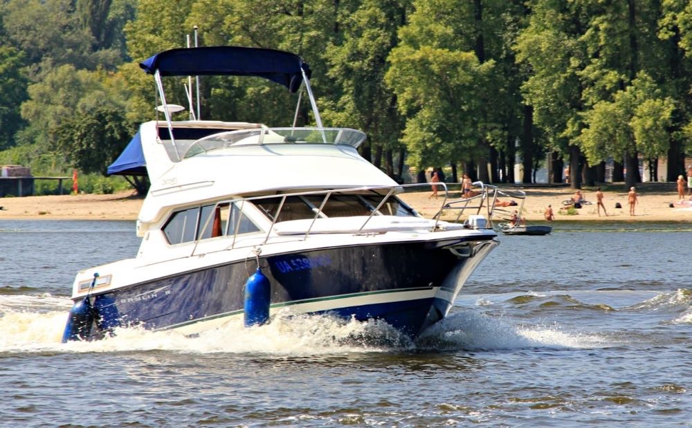 Продам яхту Bayliner 288 Discovery