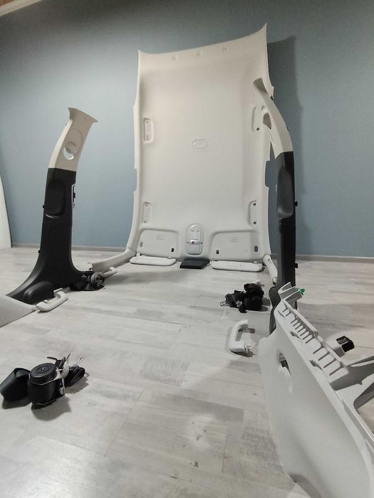 Салон Hyundai Ioniq 5,потолок, козырьки,стойки,ремни фонарь ионик 5