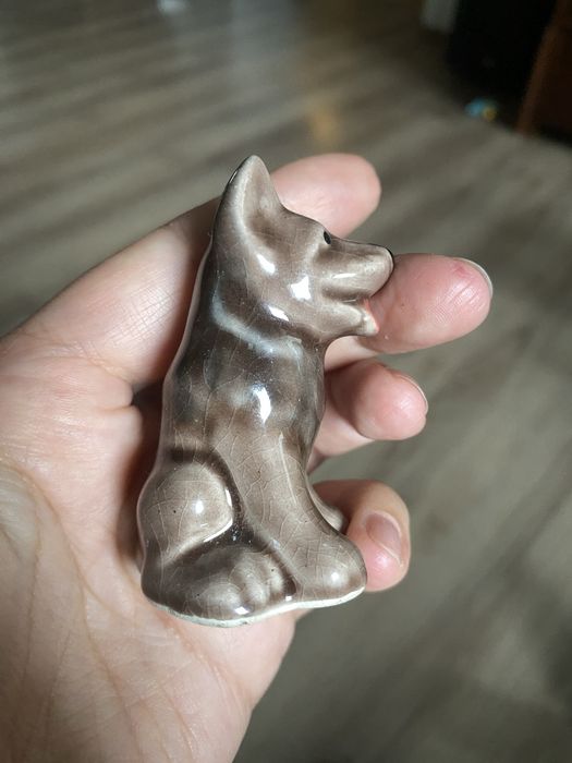 Porcelanowy piesek