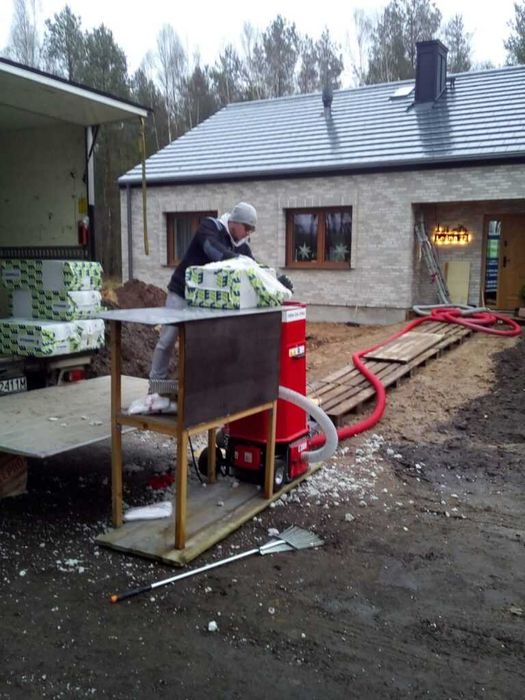 IZOLACJE WDMUCHIWANE Docieplanie Wełną Mineralną i Celulozą