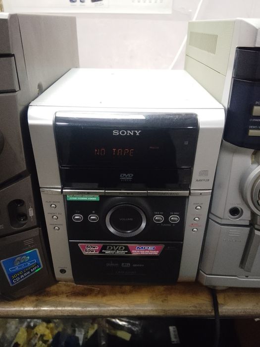 Музыкальный центр