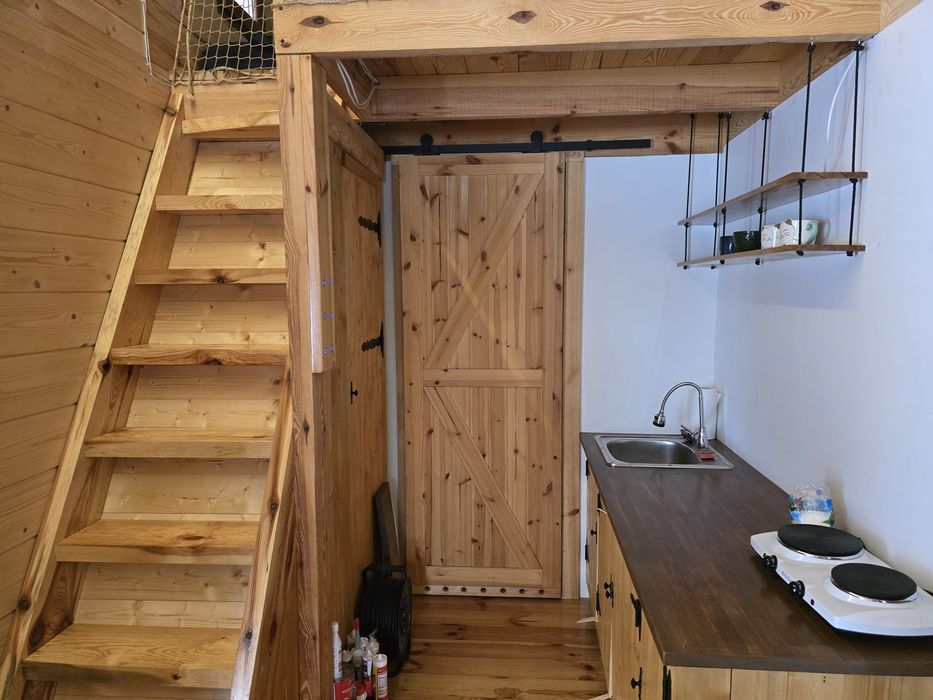 Domek drewniany naturalny całoroczny Tiny House do przeniesienia w cał