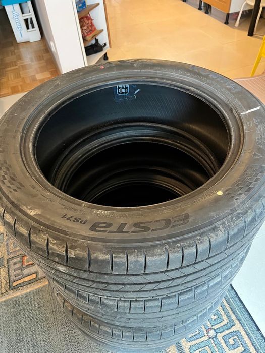 Opony letnie Kumho 215/55 R18, prawie nowe, 700 km, komplet 2025