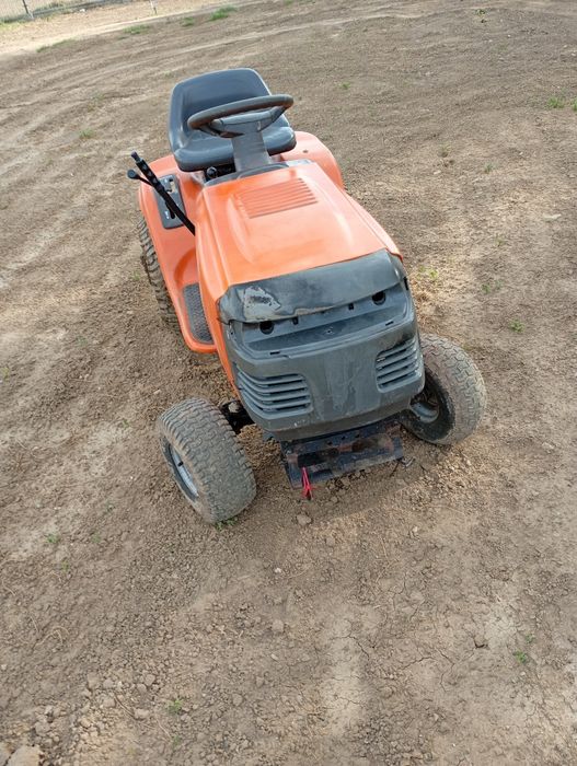 Traktorek kosiarka Husqvarna