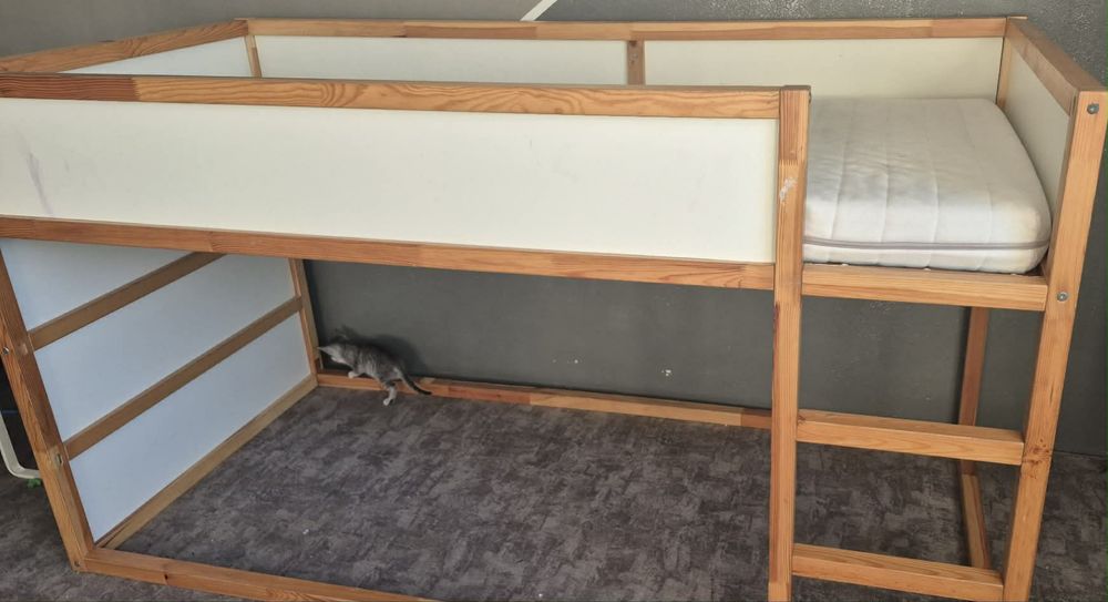 Sprzedam łóżko kura IKEA