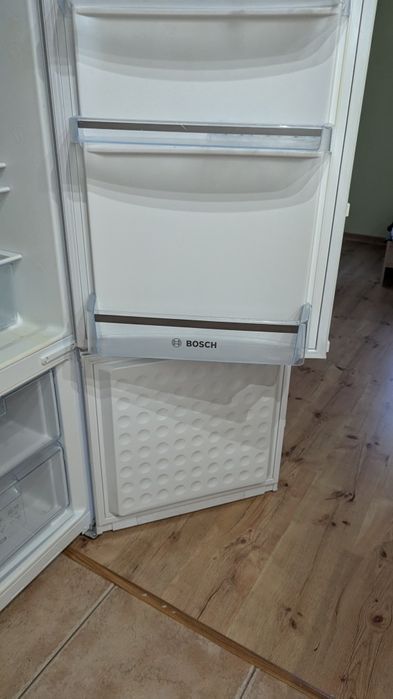 Sprzedam lodówkę Bosch