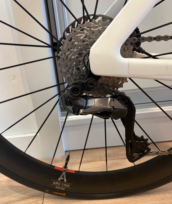 Canyon Aeroad CF SLX 8 (Última Geração) - Tam. L | DT Swiss ARC 1100 55mm (Última Geração)