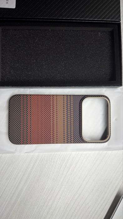 Карбоновий чехол для iPhone 17 pro