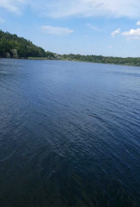 Велика земельна ділянка,дача з будиночком