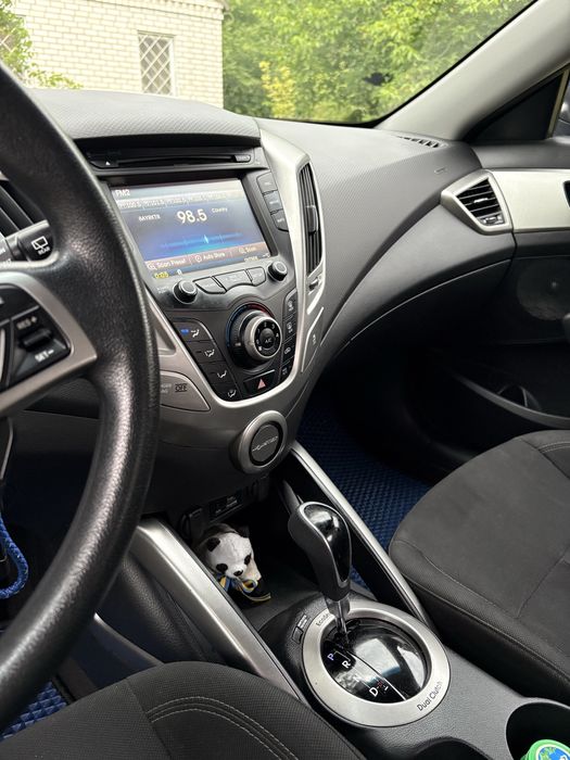 Hyundai Veloster хюндай велостер