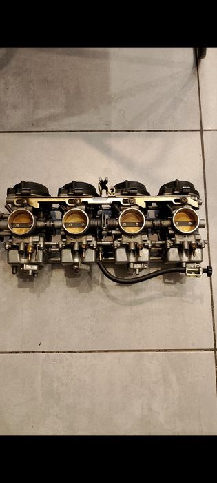 Gaźniki bandit 1200 ,2003r