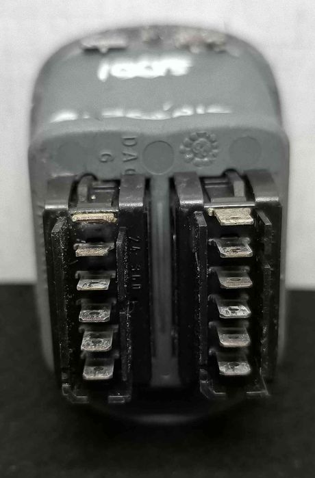 Comando / Botão / Interruptor Vidros Frente Esquerdo 7700836269 - RENAULT MEGANE Scénic