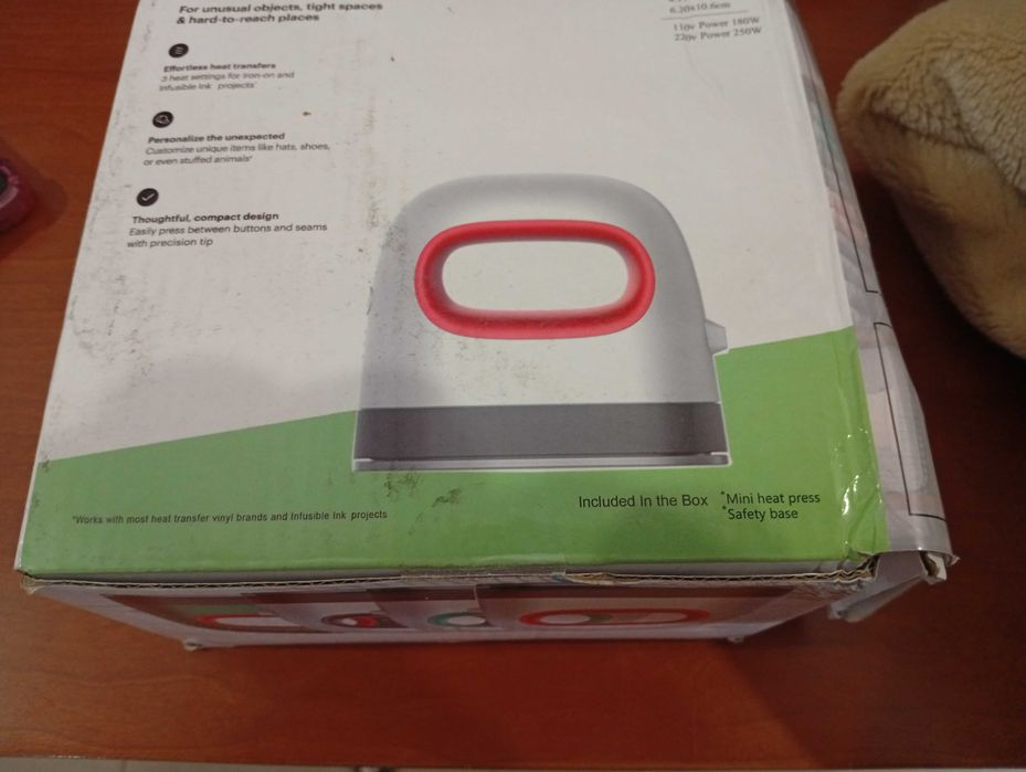 Compact heat press467483979427368962