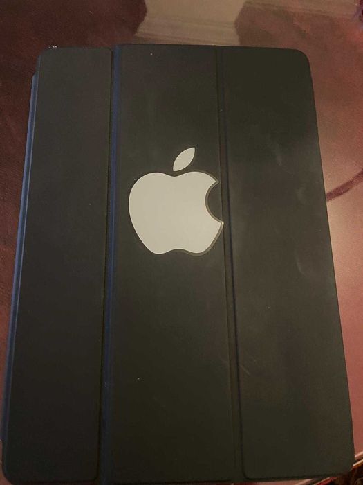 iPad APPLE (10.2 - Cinzento Sideral) com capa e teclado, película anticrash e caneta APPLE pencil