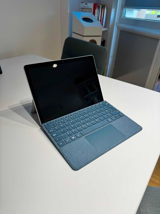 Microsoft Surface Go 4 8GB/64GB + Klawiatura Type Cover