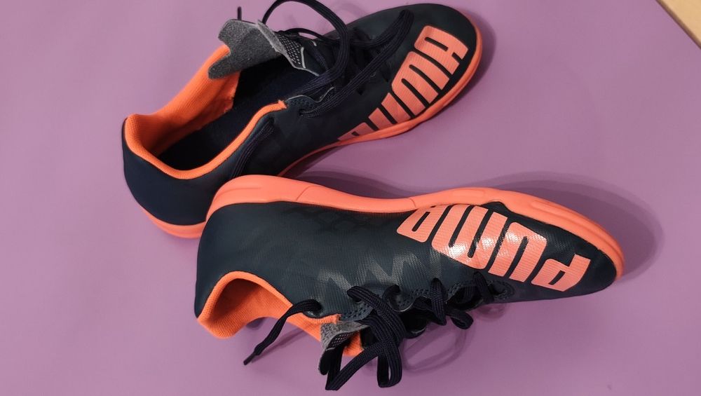 Sapatilhas Puma futsal Número 36 , em muito bom estado!