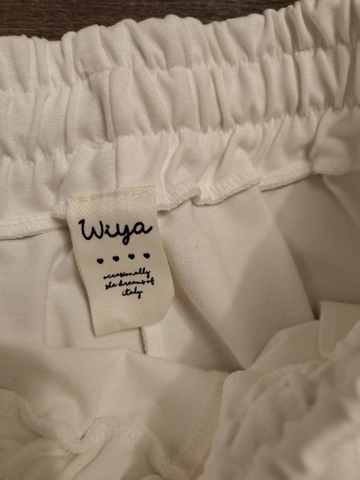 Spodnie Wiya r.40