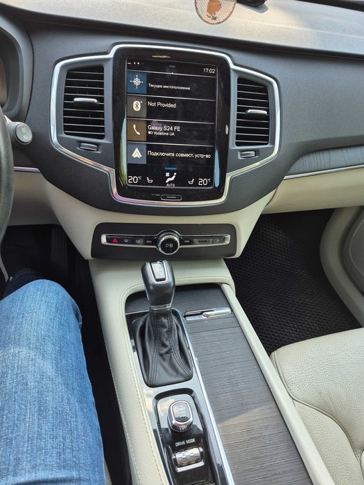 Продам Volvo xc 90 2020