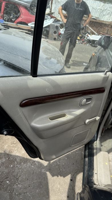 Quartelas da portas mazda Dw demio  mod 193  ano 1998/2001