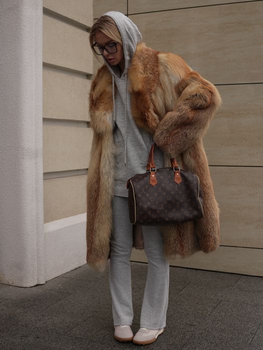 Вінтажна шуба з лиси