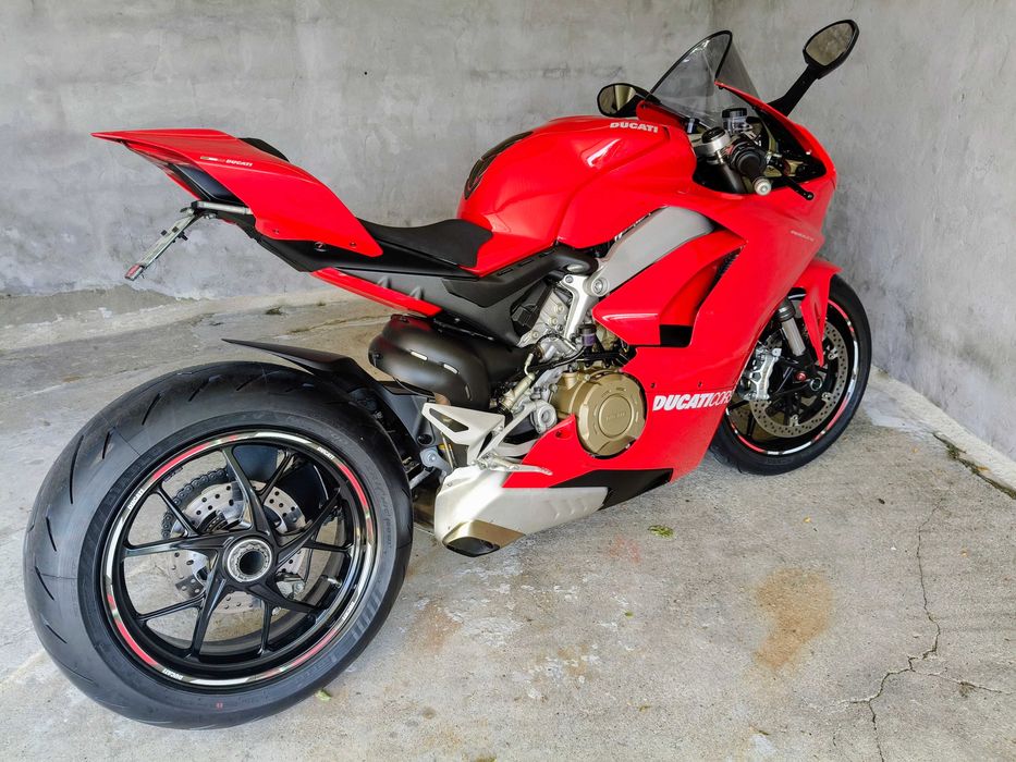Ducati Panigale V4 Nacional