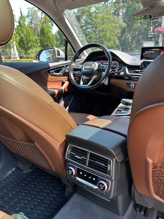 Audi Q7 2016 VIN WA1LAAF70HD026293 фото оголошення 8 з 24