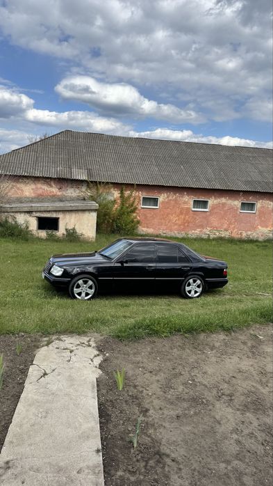Mersedes Benz W124