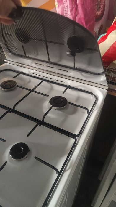 Fogão a gás da Indesit.