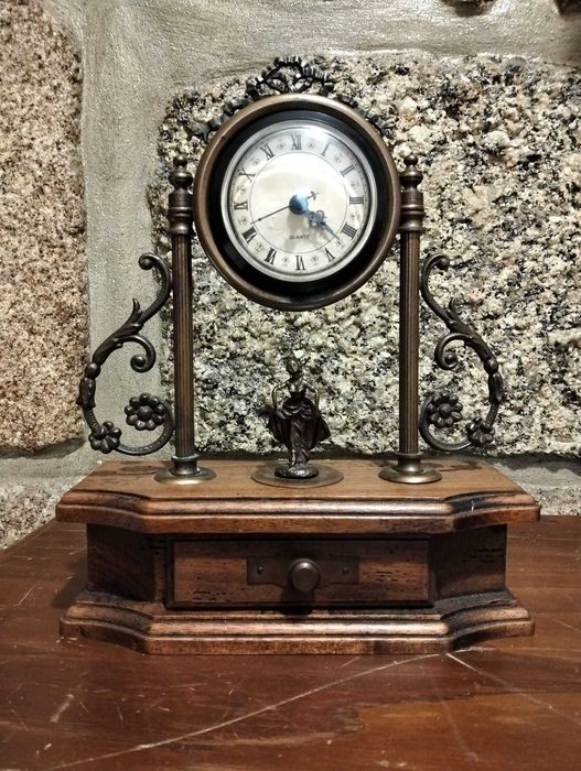 Relógio decorativo vintage