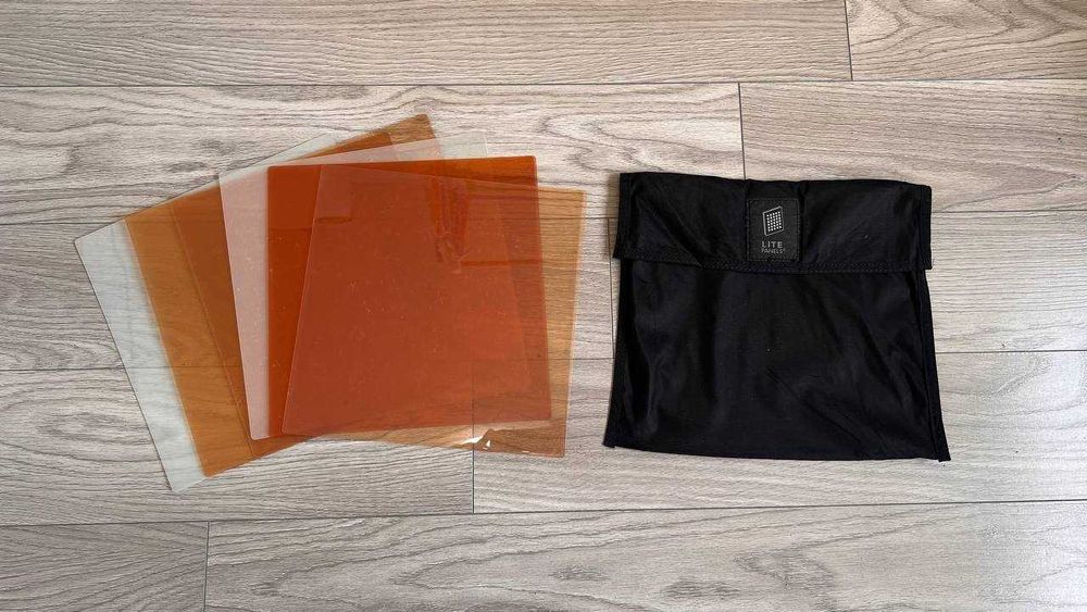 Світлодіодна панель LitePanels LP-1 x 1 5600k, 1x1 d-spot