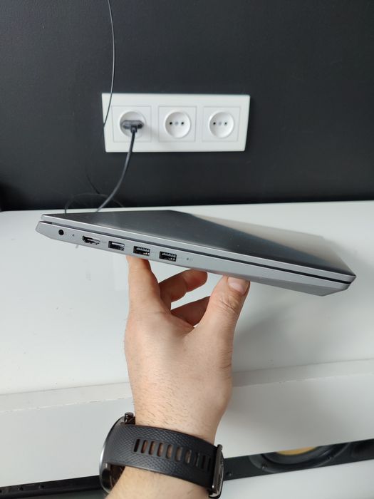 Компактний ноутбук lenovo IdeaPad 3 /i3 10 gen/12 ГБ/SSD 128/14 fullhd