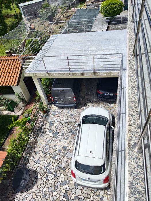 Casa T4 com mobília