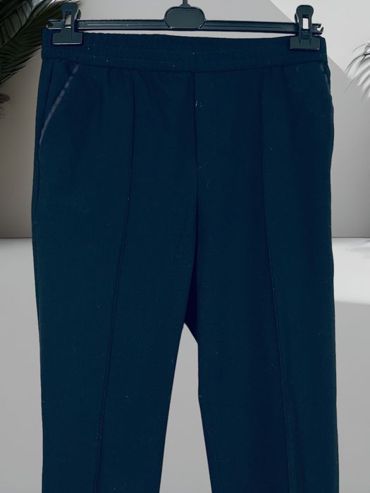 Filippa K roz. L damskie granatowe eleganckie spodnie