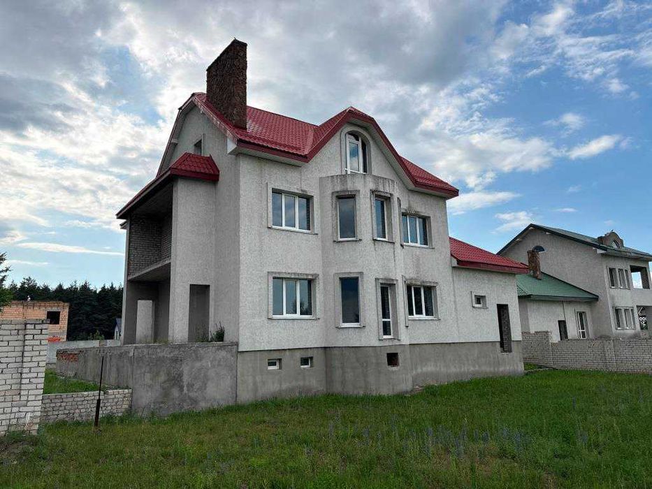 Продам будинок поруч з лісом та річкою Дніпро. Кривуші.