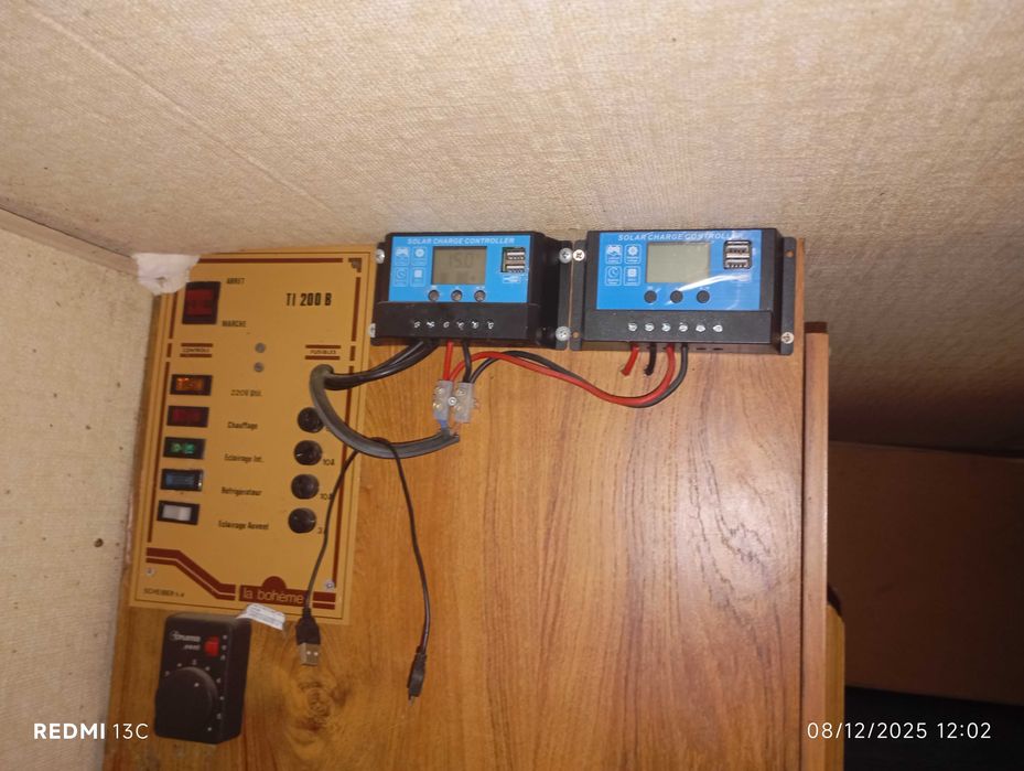 Roulote com documentos para reparar