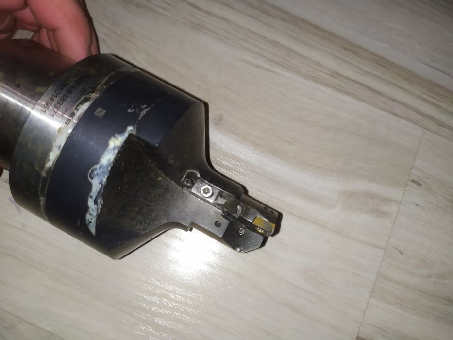 Uchwyty głowice tokarski frezarski komet Walter oprawka płytki trzpień