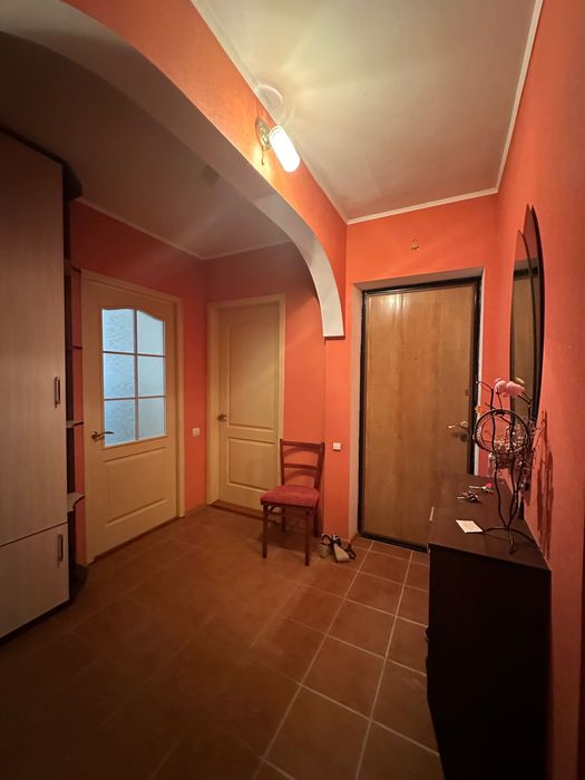 Чотирикімнатна квартира район Варуса та АТБ