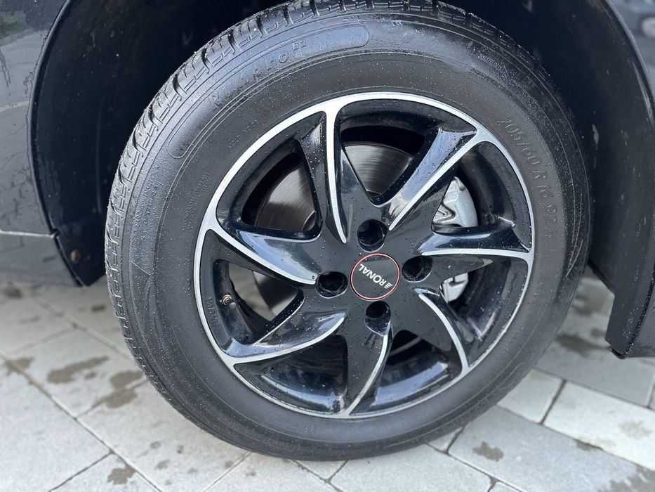 Exlusive Pegout 5008 2010