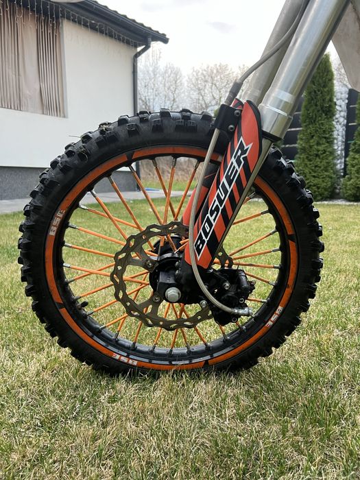 Bse bosuer 125 25 рік