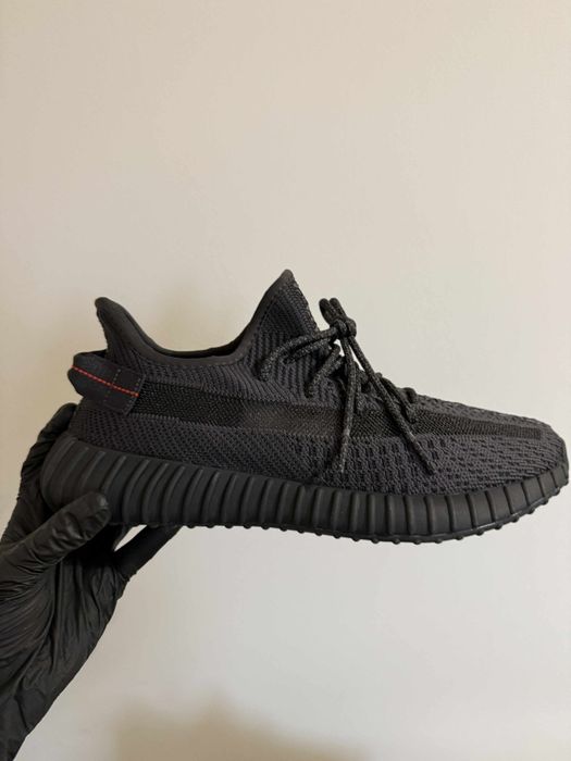 Adidas Yeezy Boost 350 V2 – Dark Grey – r. 44