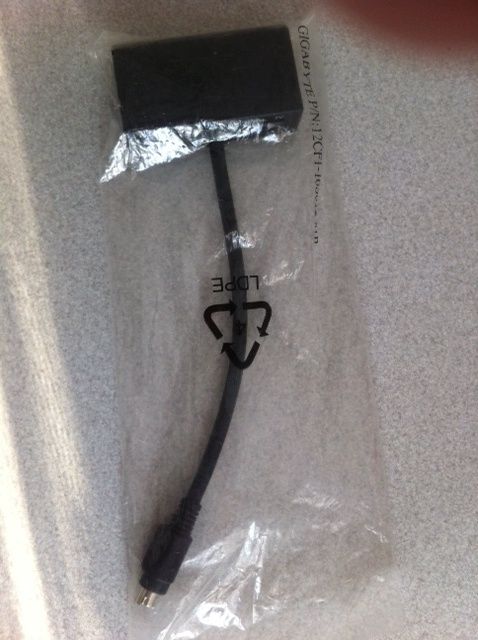 Кабель VGA, USB, 3 RCA для Т2 тюнера, телефонний, перехідник S-відео -