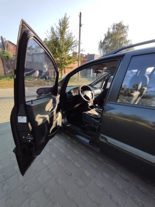 Opel Zafira 2000 Опель Зафіра автомат