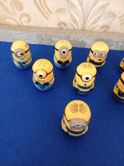 Миньони неваляйки