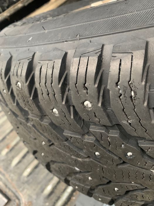 Nokian 265/70R16