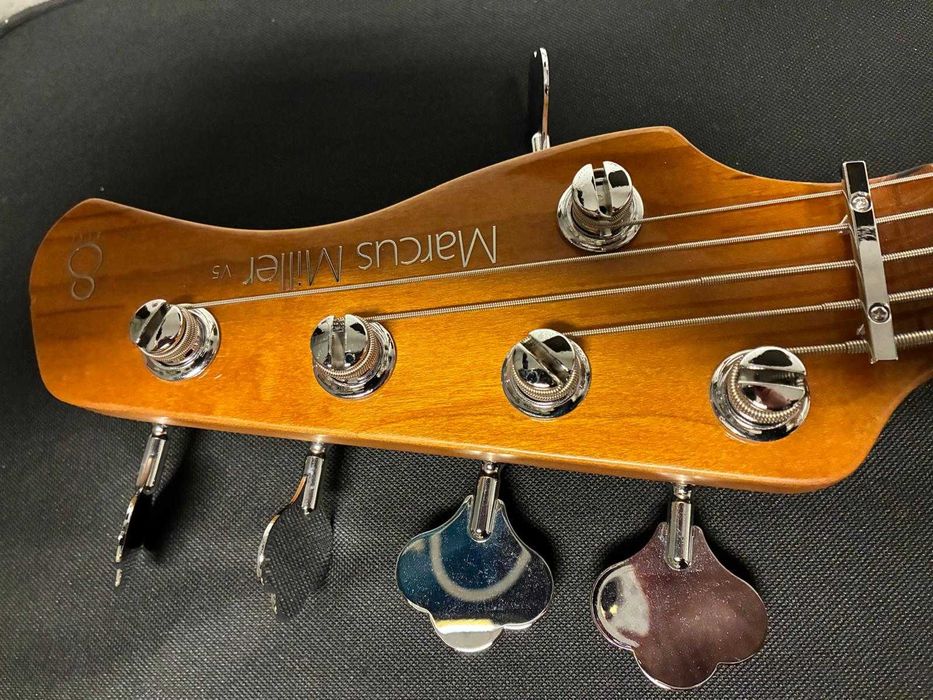 Baixo Marcus Miller L5