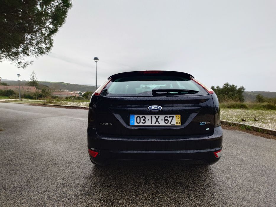 Ford focus 1.6 110cv  2010