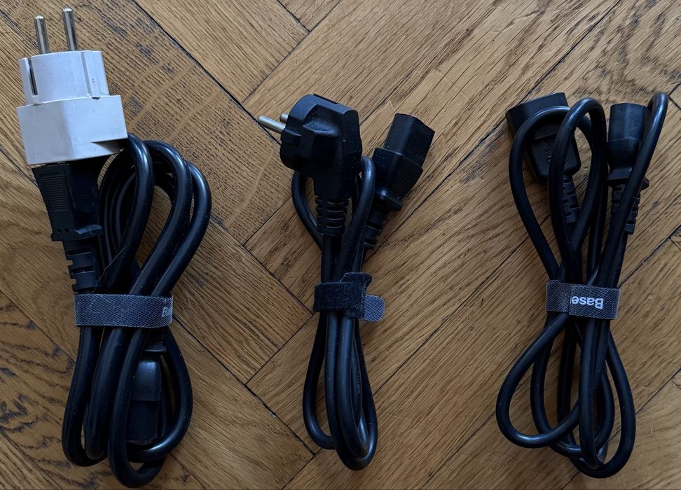 Кабели / провода сетевые, с вилкой, 2pin